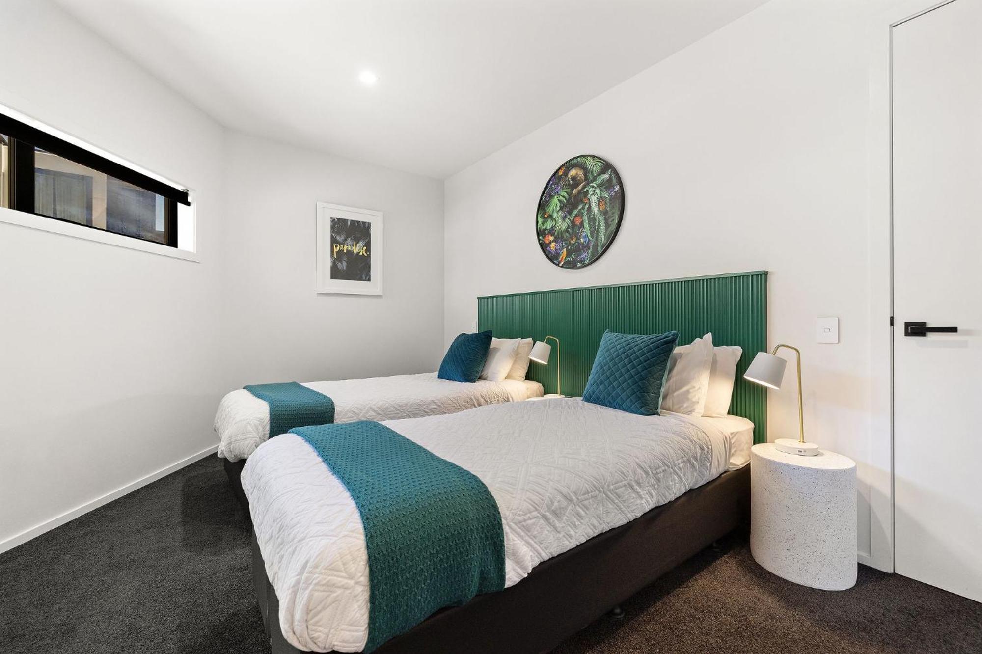 Homestead Retreat - 2 Bedroom - Lake View Квинстаун Экстерьер фото